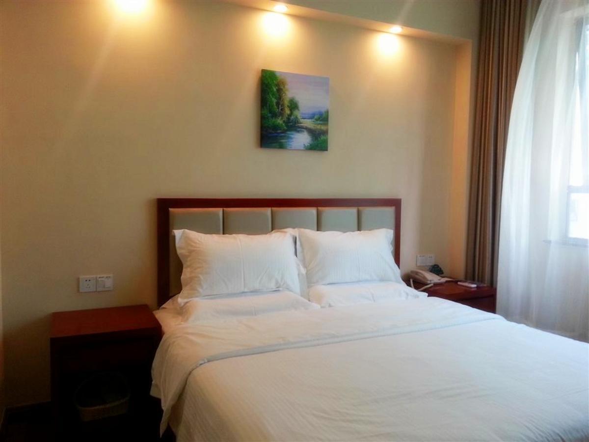 Greentree Inn Shanghai Expo Site South Yanggao Road Subway Station Express Hotel Buitenkant foto
