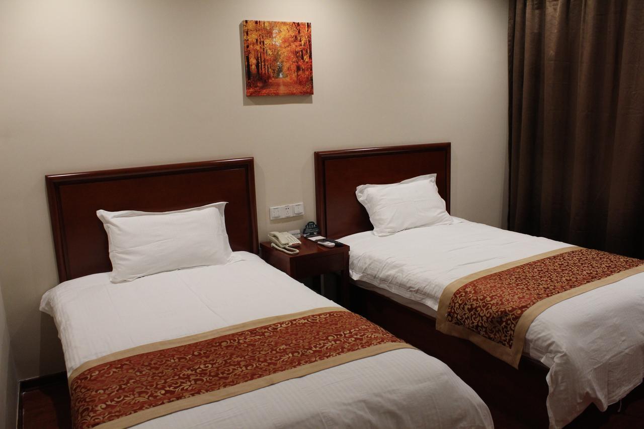 Greentree Inn Shanghai Expo Site South Yanggao Road Subway Station Express Hotel Buitenkant foto