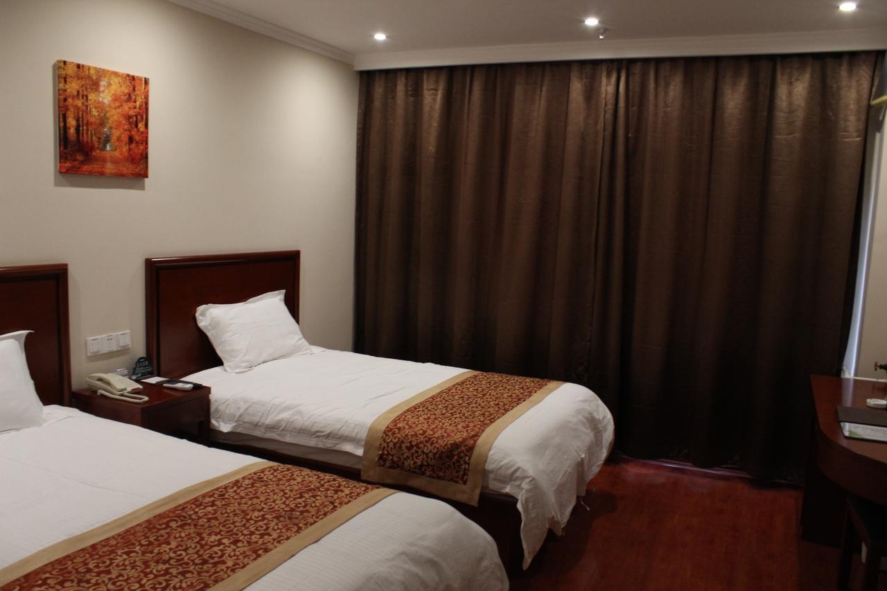 Greentree Inn Shanghai Expo Site South Yanggao Road Subway Station Express Hotel Buitenkant foto